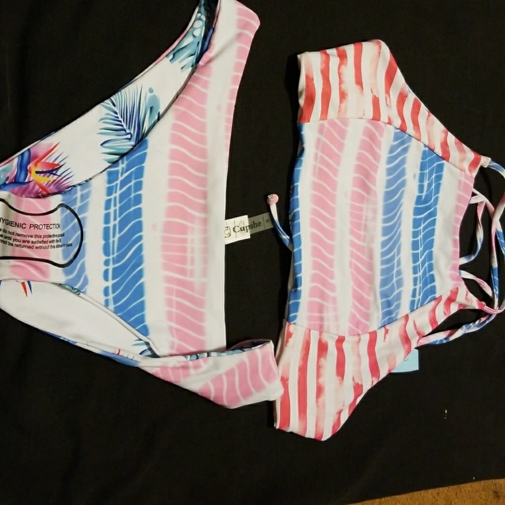 Reversible tie back halter bikini - Picture 2 of 3